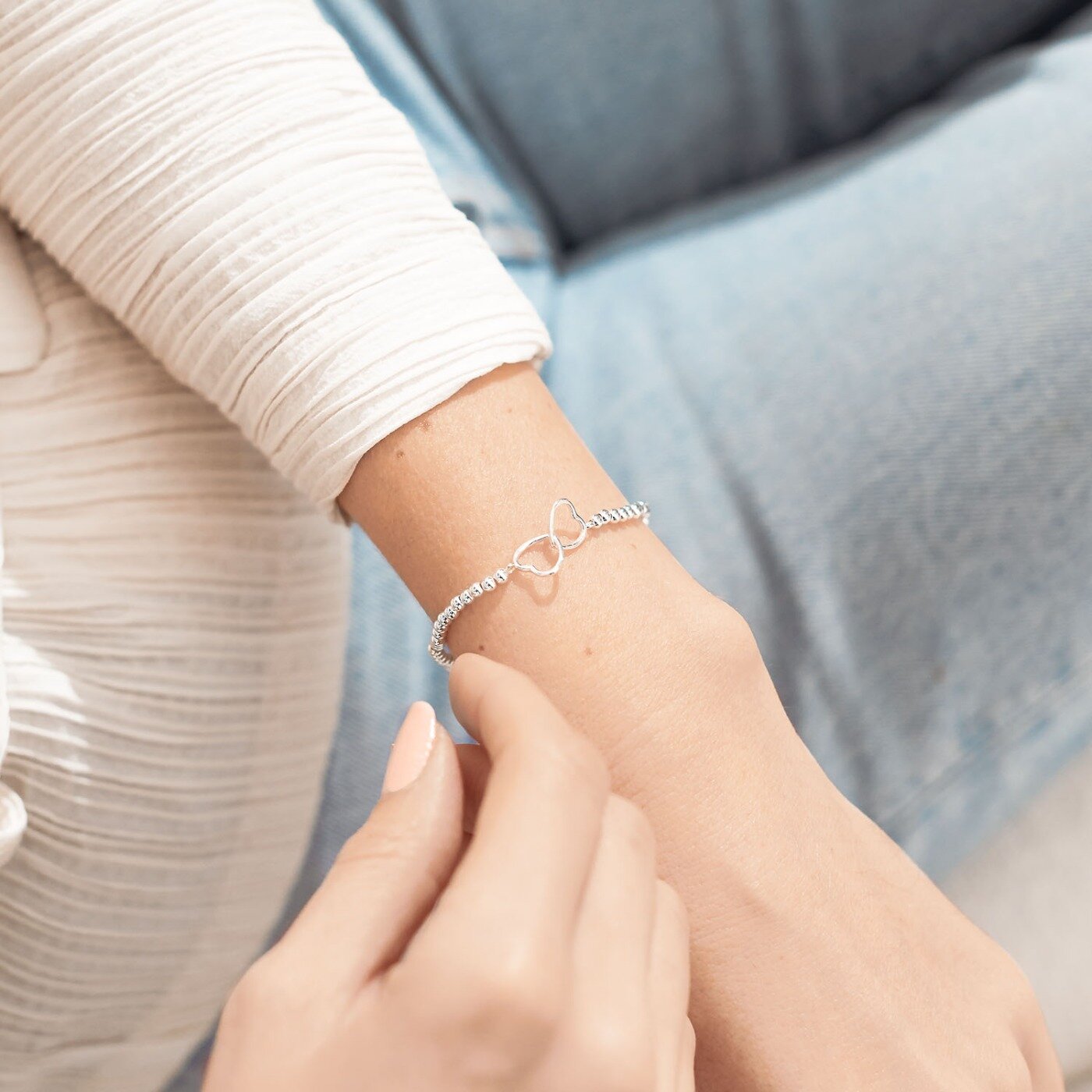 A Little 'Friendship' Bracelet image 1