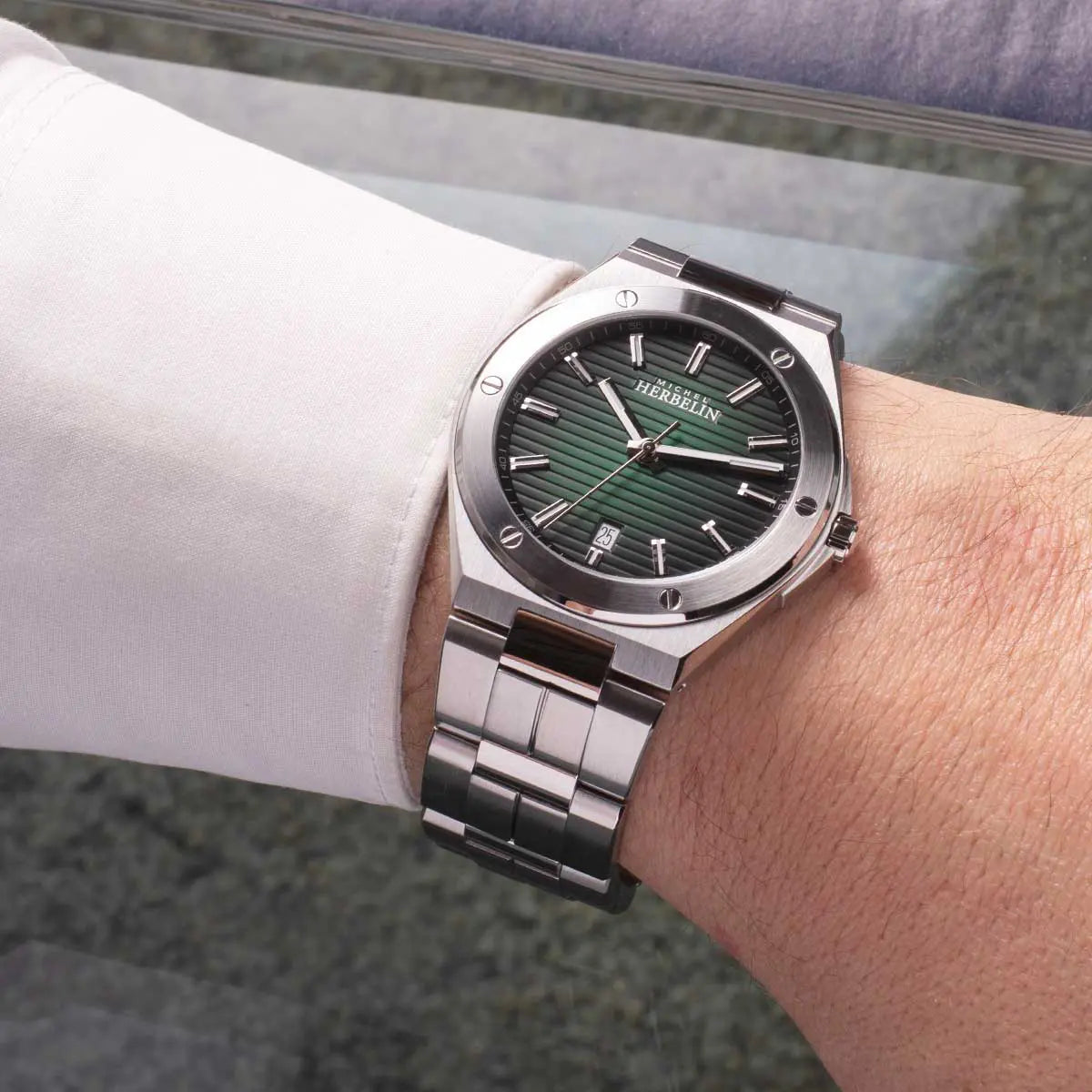 CAP CAMARAT – QUARTZ DATE – STEEL & GREEN