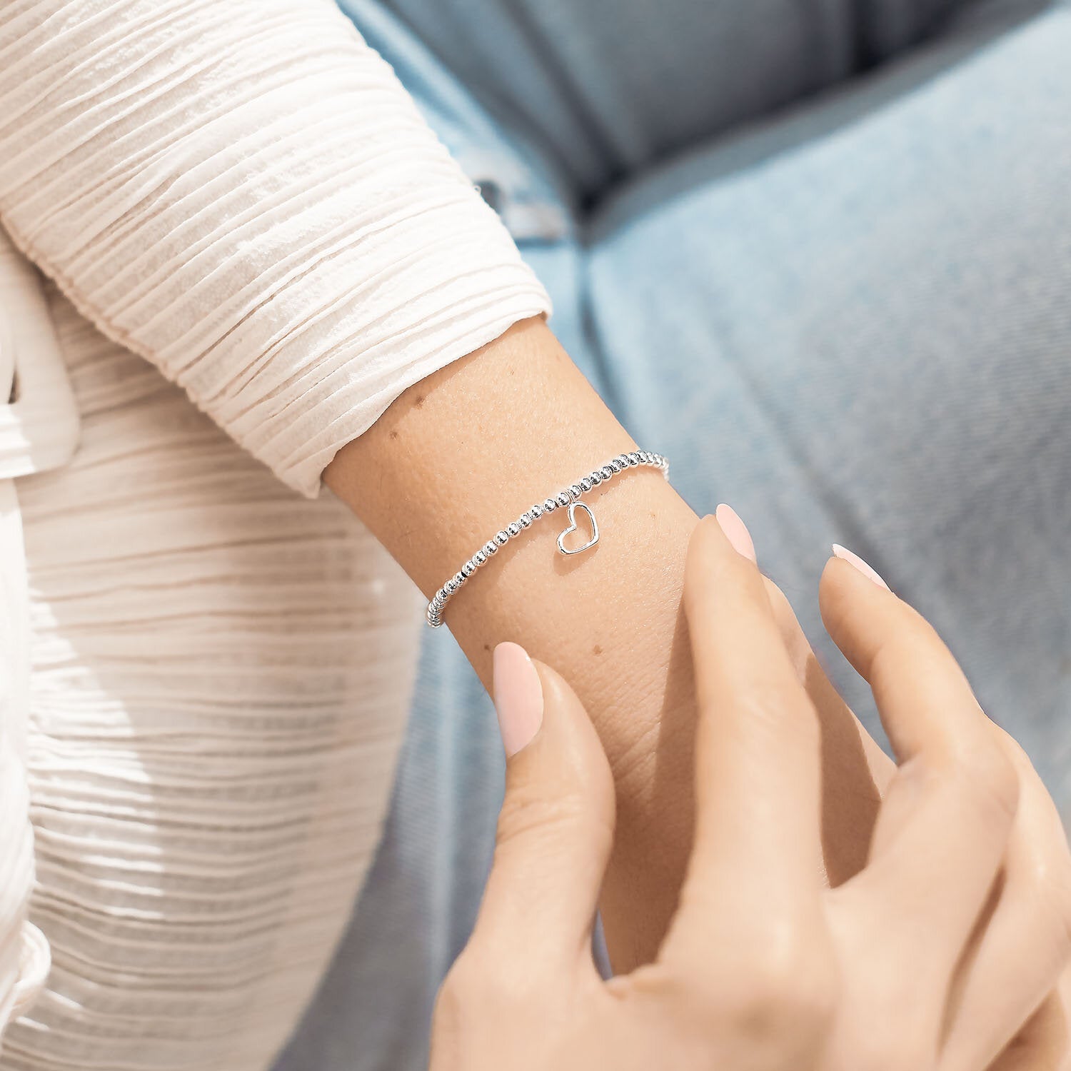A Little 'Amazing Auntie' Bracelet image 1