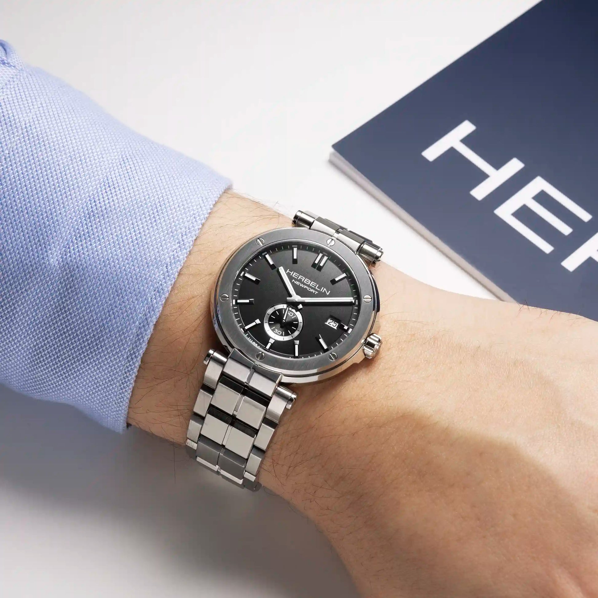 NEWPORT – QUARTZ – STEEL