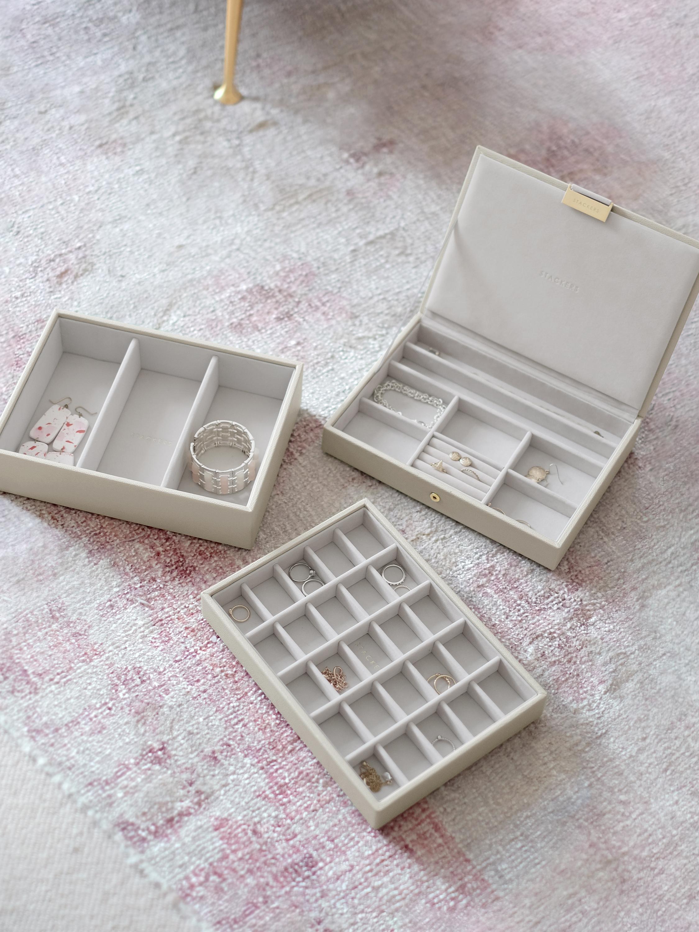 Stackers Classic Jewellery Box - Oatmeal image 1
