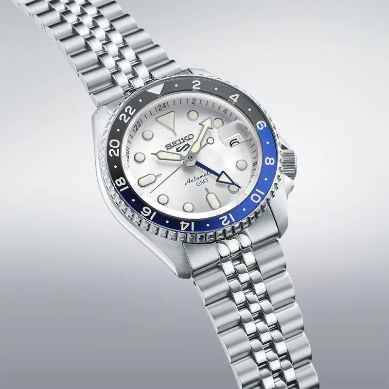 Seiko 5 Sports SKX GMT Sky Blue, Silver Cloud image 1