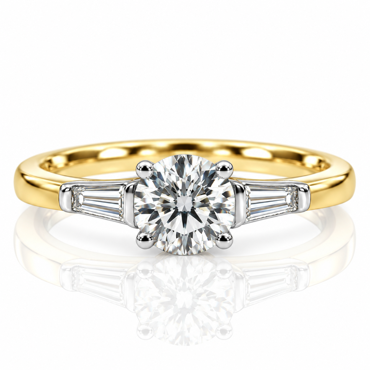 18kt Diamond solitaire with baguettes