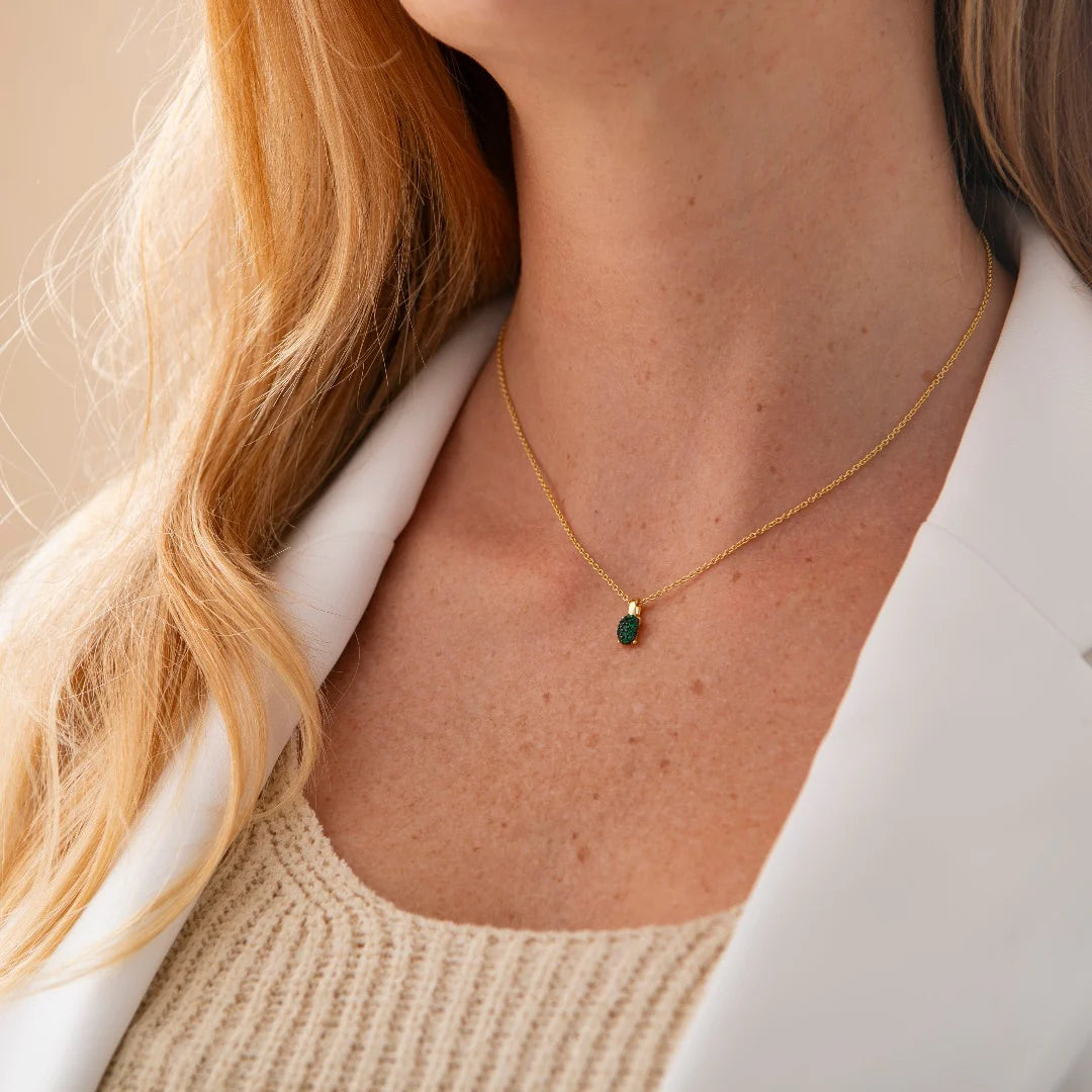 Green Oval Dashing Details Pendant