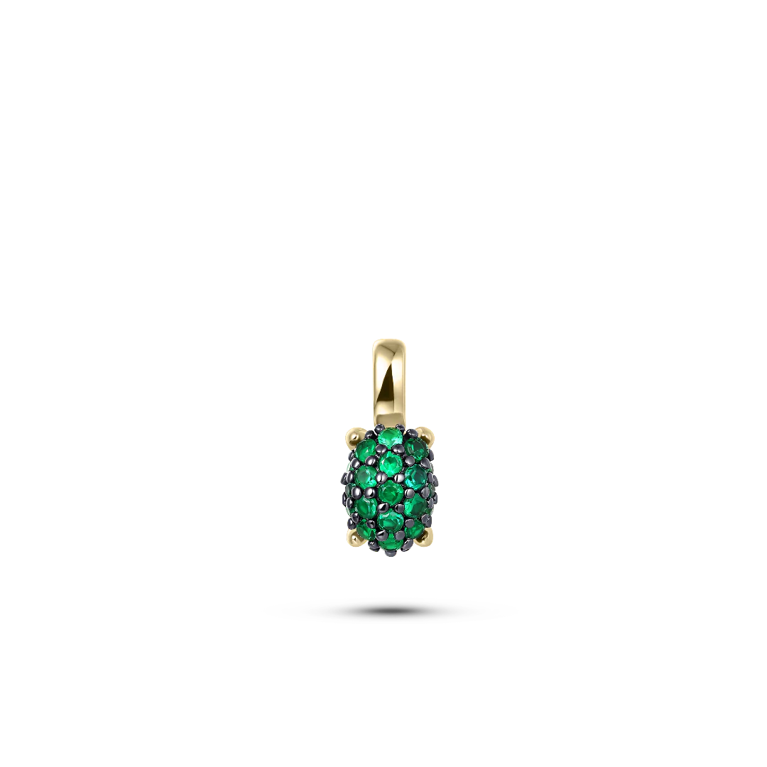 Green Oval Dashing Details Pendant