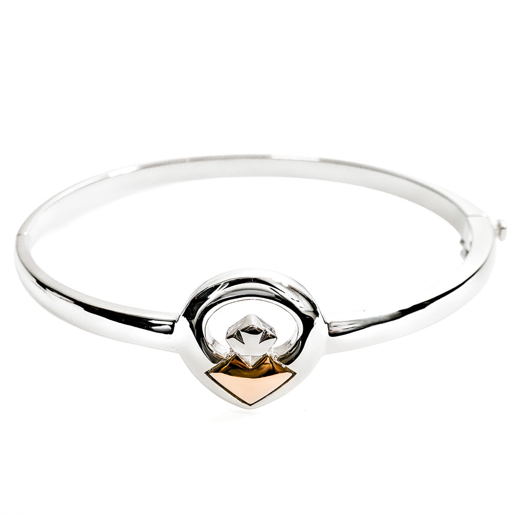 Iconic Claddagh Bangle