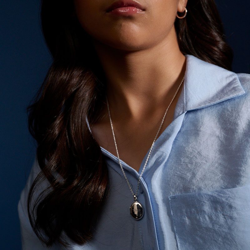 Orla – Oval Sterling Silver Locket