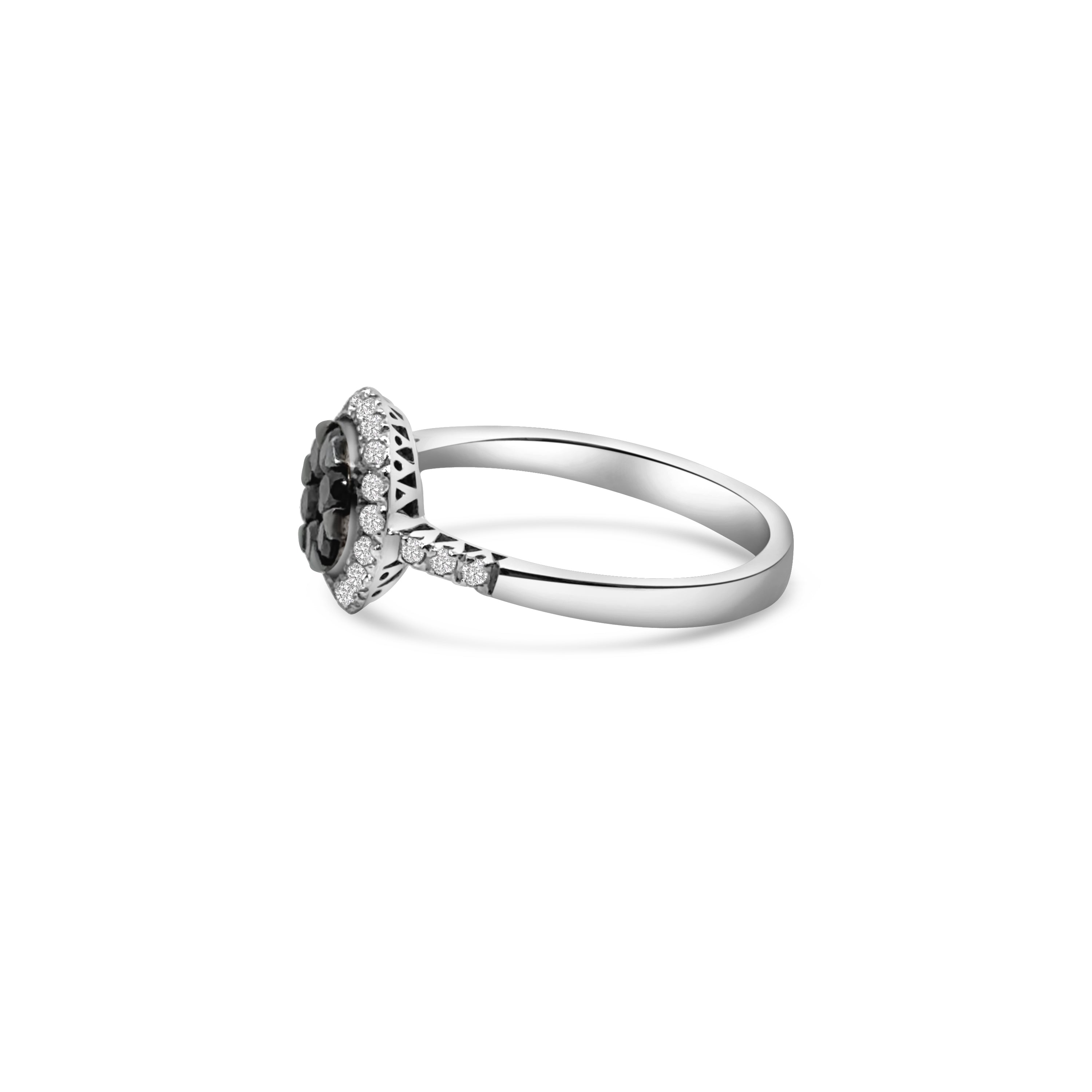 18kt Black and White Diamond Dress Ring