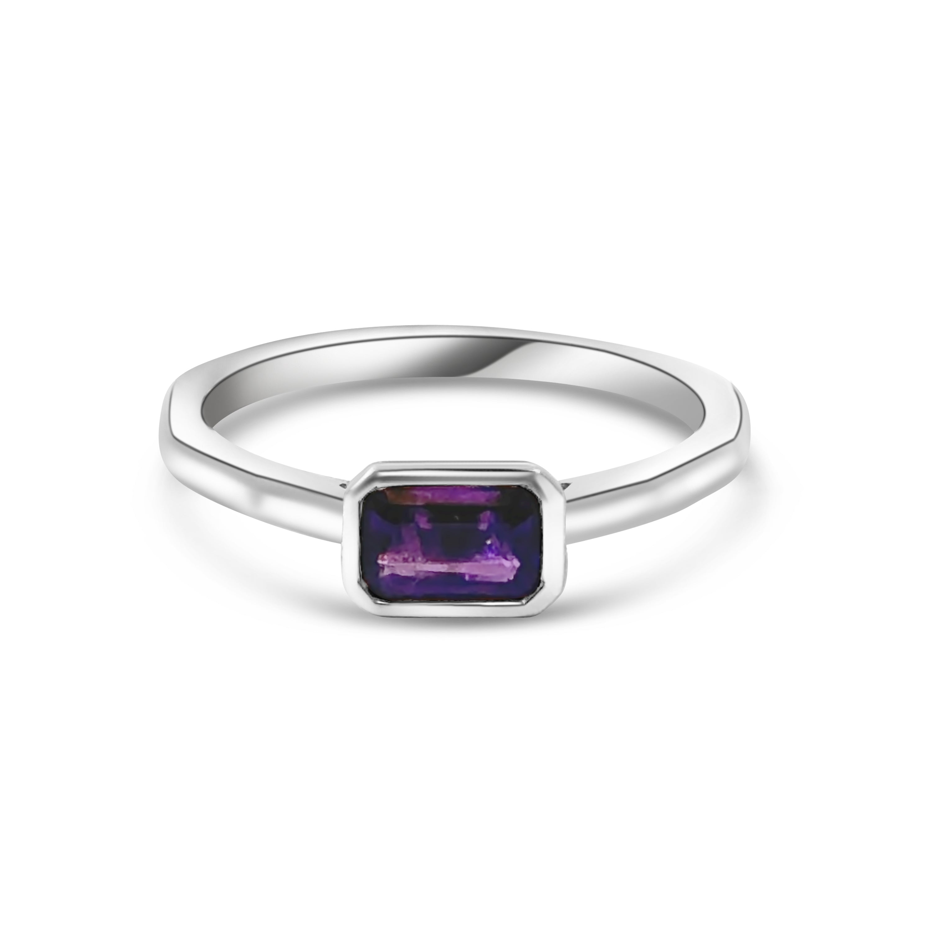 9kt Emerald Cut Amethyst Ring