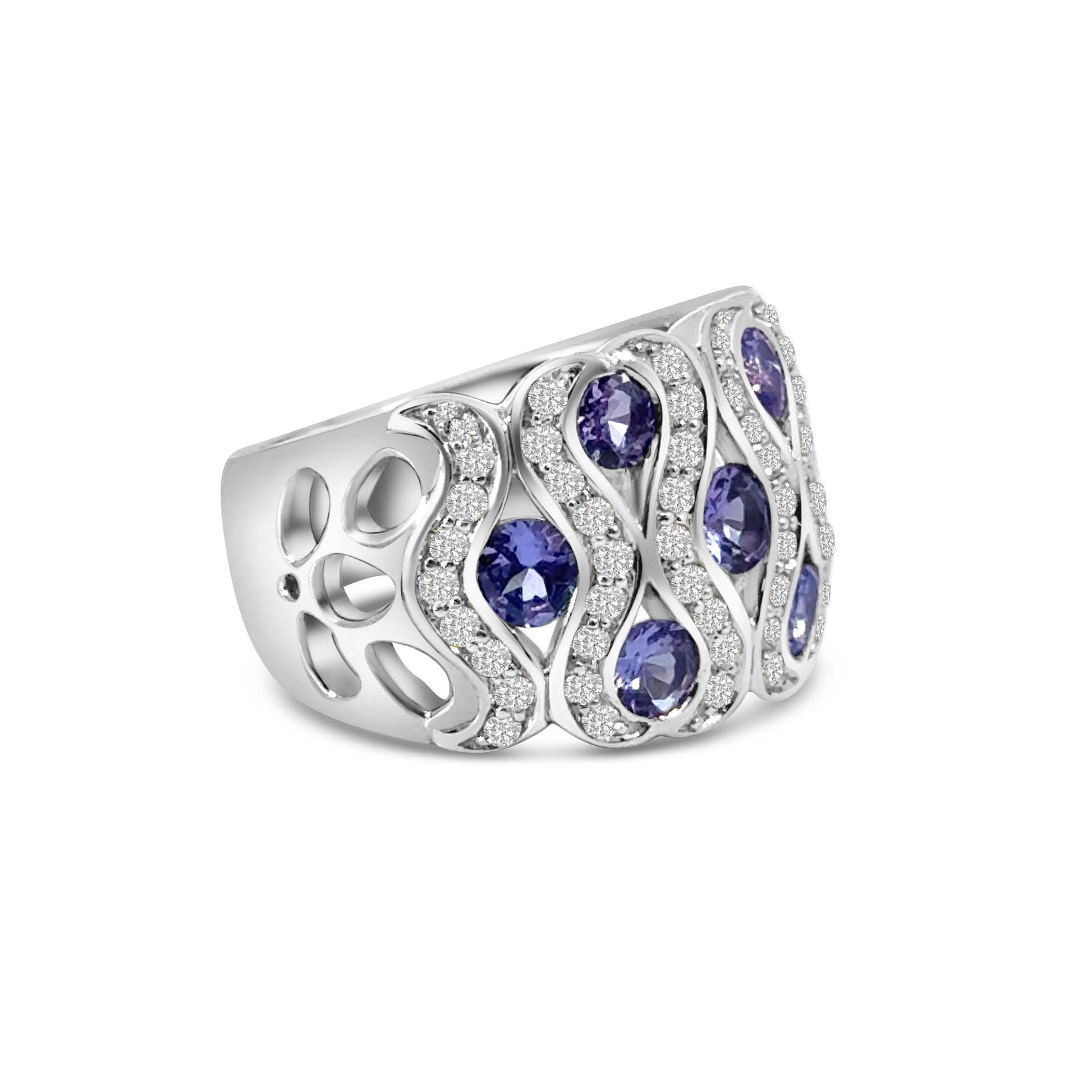 18kt Tanzanite and Diamond Dress Ring