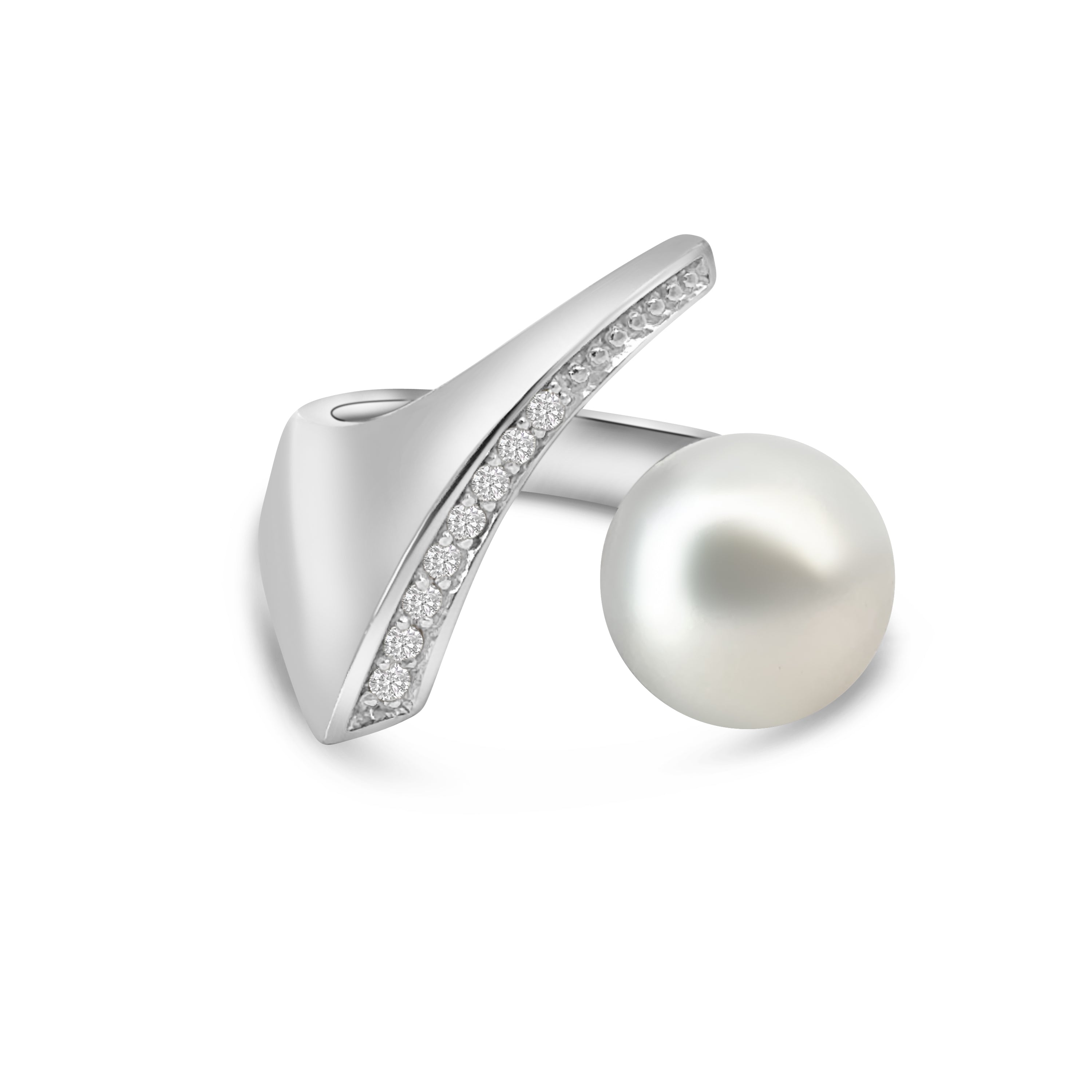 18kt South Sea Pearl and Diamond Ring