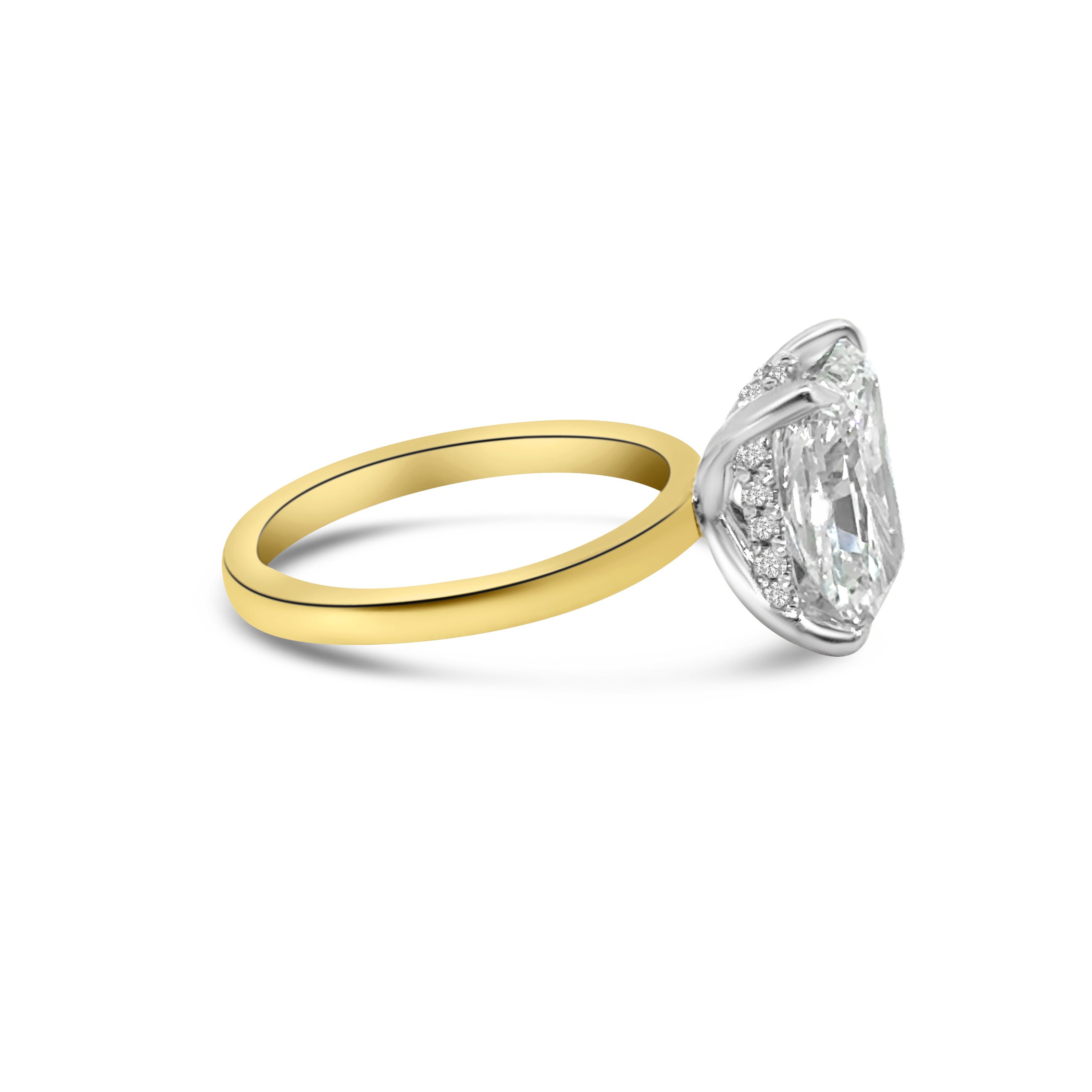 Lab Diamond 18kt Radiant Cut Solitaire Engagement Ring
