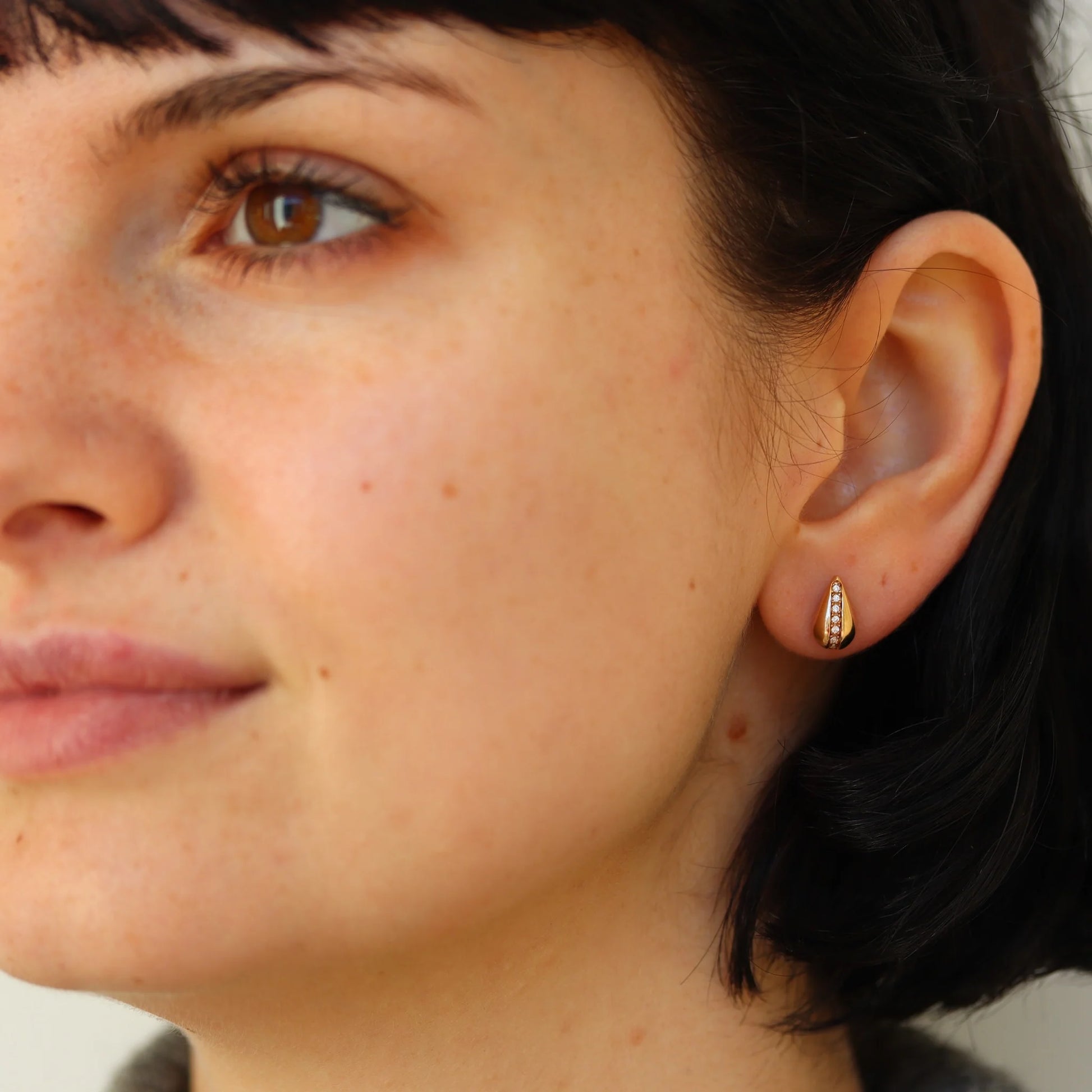 Snowdrop Earrings image 1