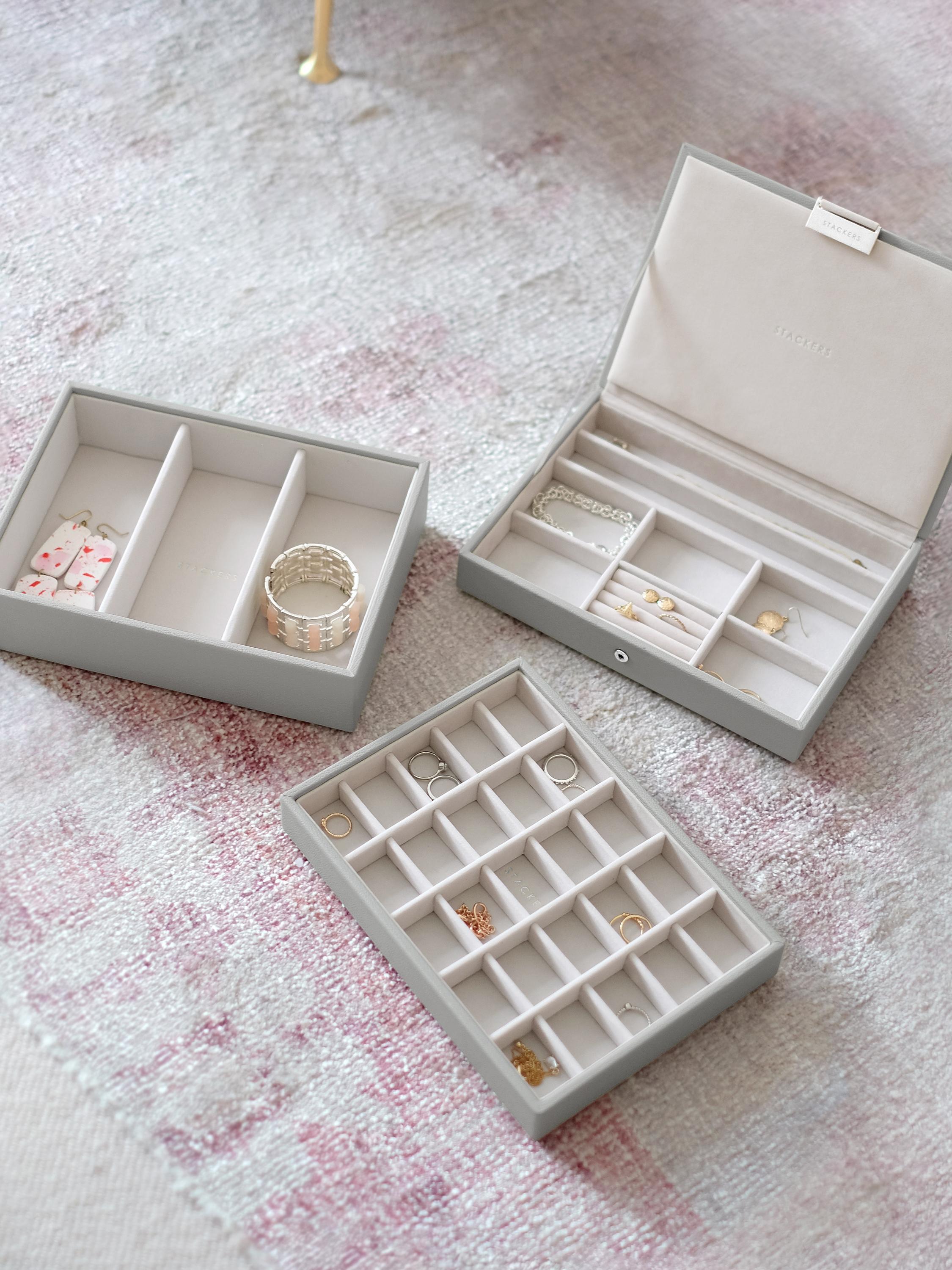 Stackers Classic Jewellery Box - Pebble Grey image 1