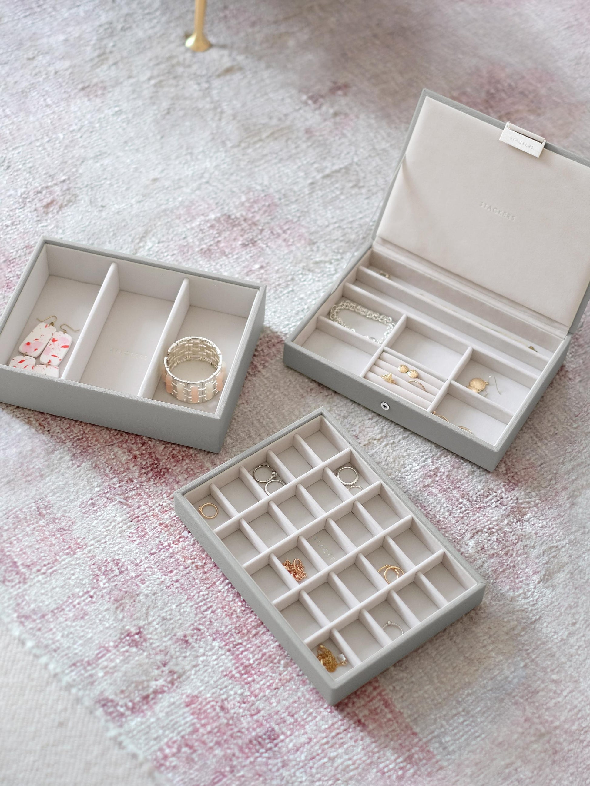 Stackers Classic Jewellery Box - Pebble Grey image 1