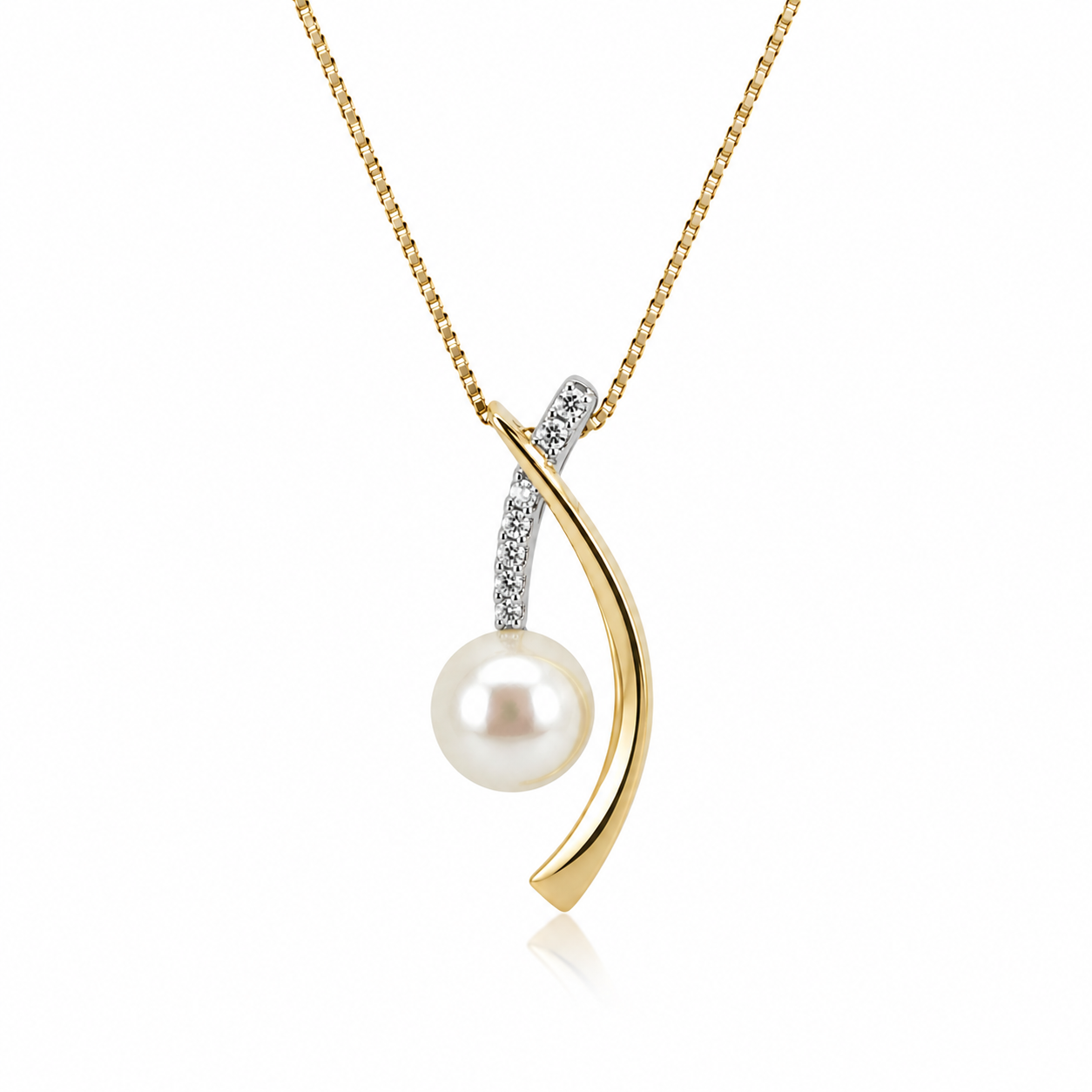 9kt Pearl and Diamond Pendant